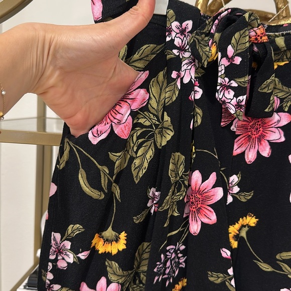 Printed pleaded skirt - Picture 4 of 9